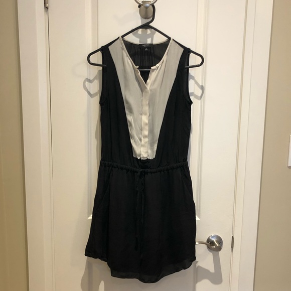 ✨SOLD✨ Aritzia Babaton Black Cream Dress - Picture 1 of 3